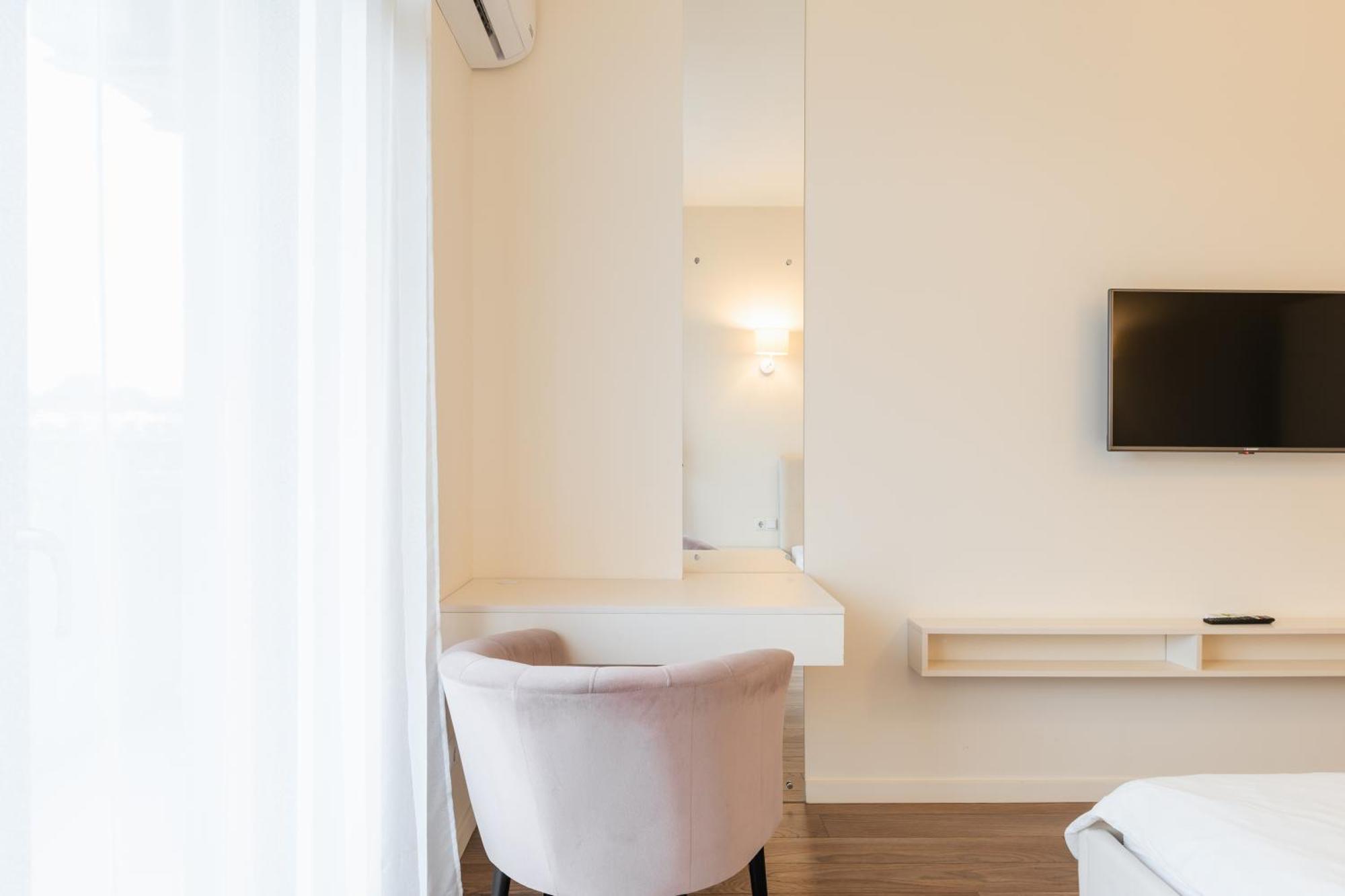 Luxury Apartments “Dream City” Uzhhorod Εξωτερικό φωτογραφία